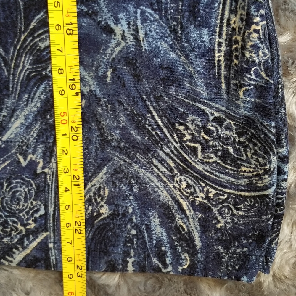 Paisley Patterned Blue Top - Picture 6 of 7